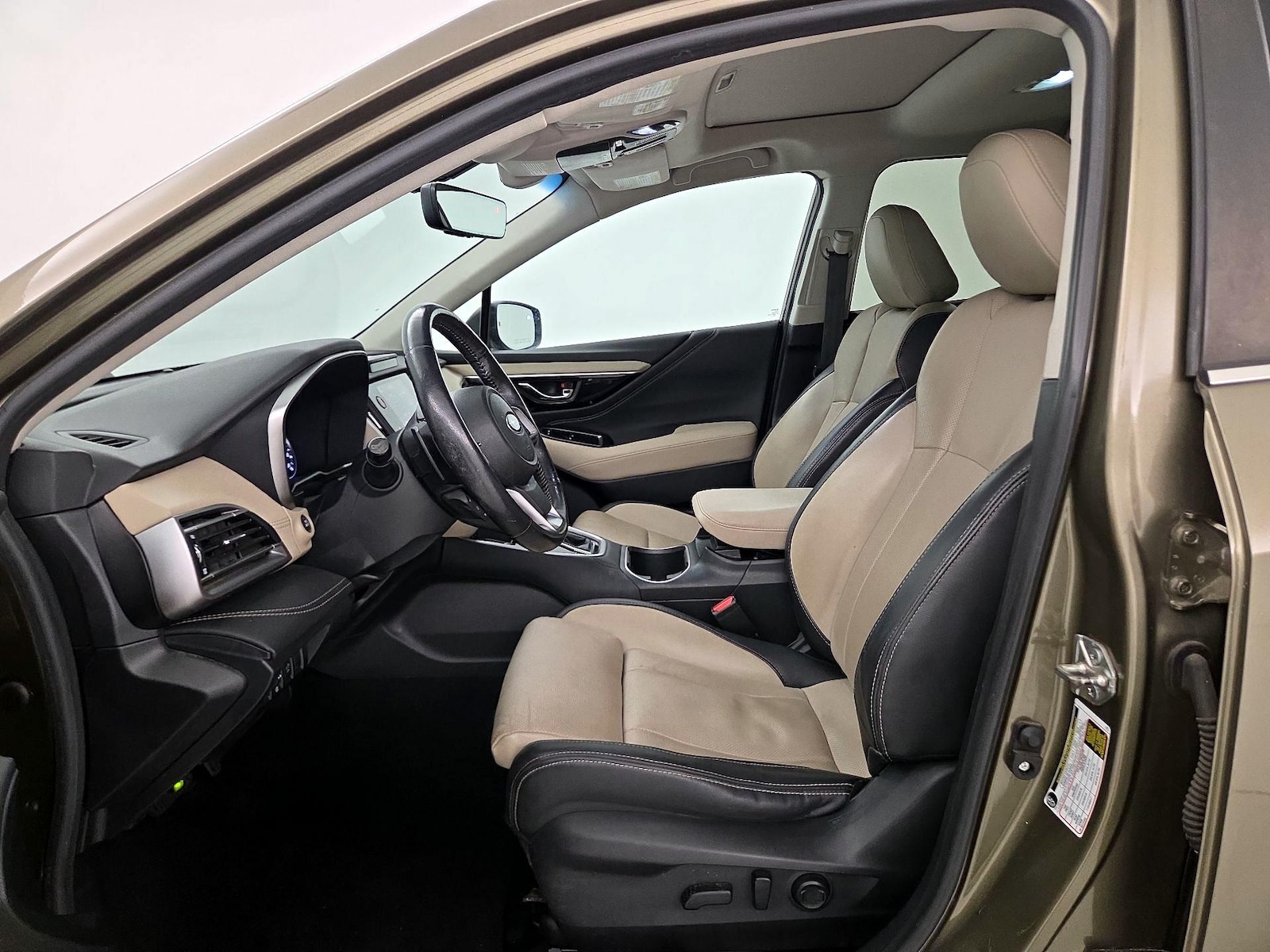 2020 Subaru Outback Limited - Photo 12