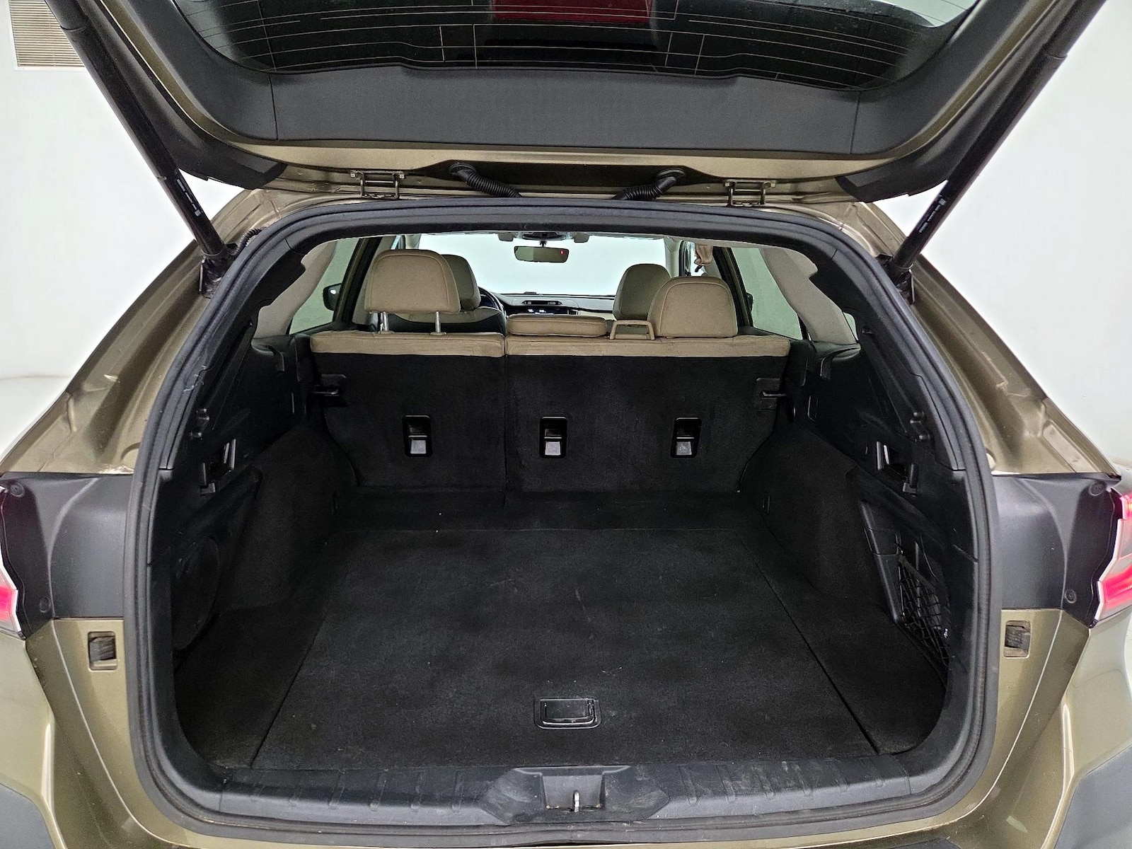 2020 Subaru Outback Limited - Photo 23