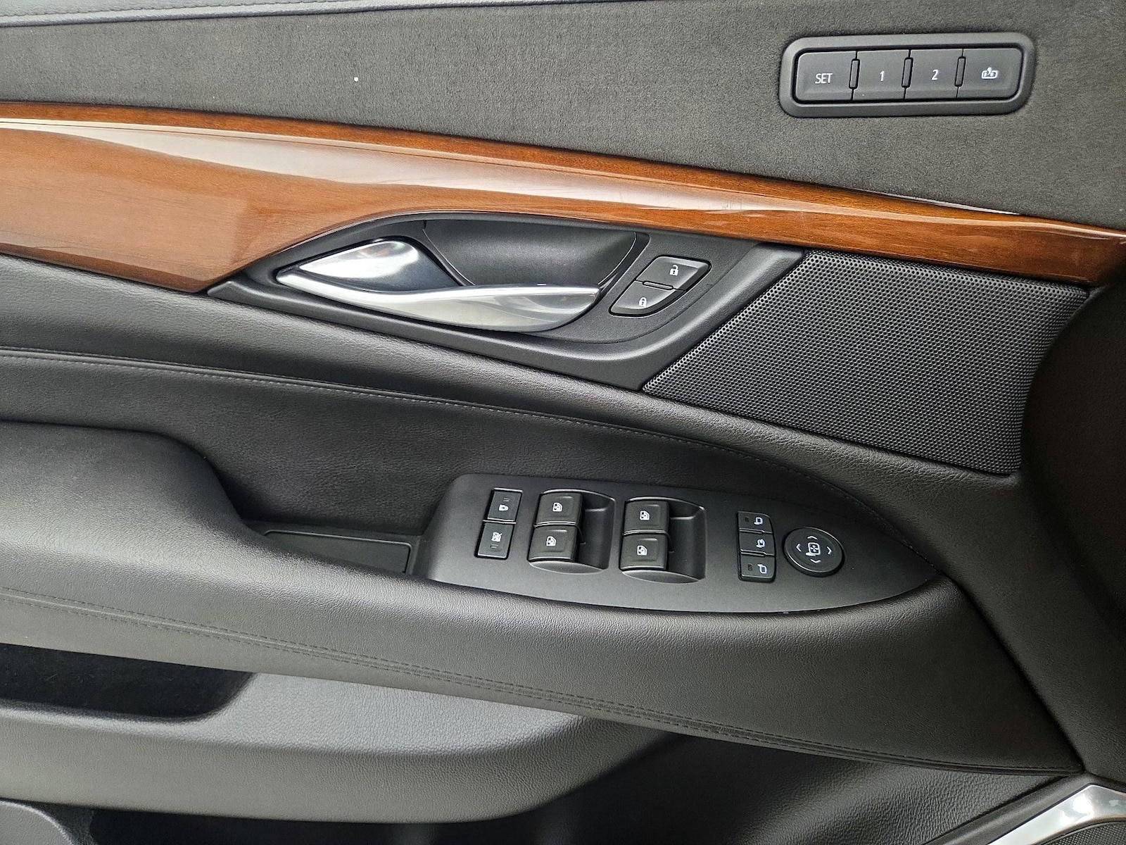 2019 Cadillac Escalade Luxury - Photo 13