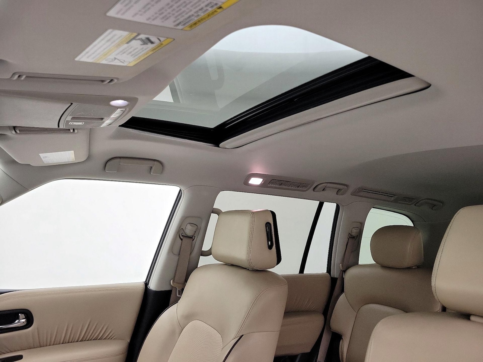 Sunroof(s) & Overhead Airbags