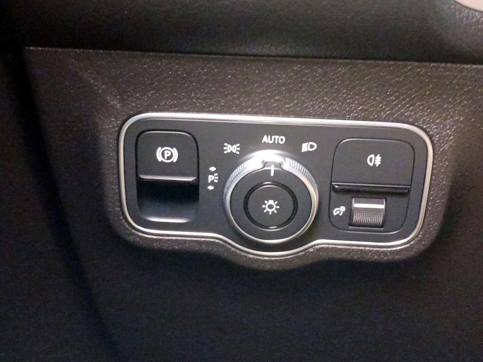 2020 Mercedes-Benz GLB Base - Photo 14