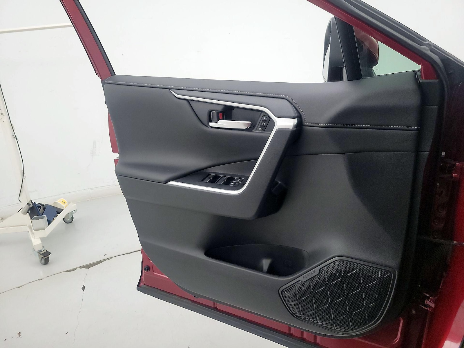 2021 Toyota RAV4 Limited - Photo 13