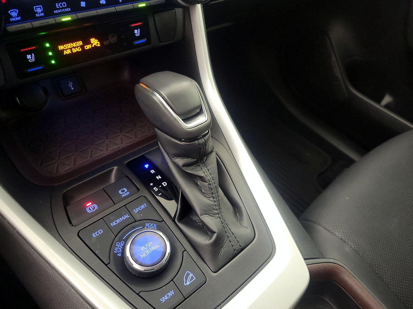 2021 Toyota RAV4 Limited - Photo 19