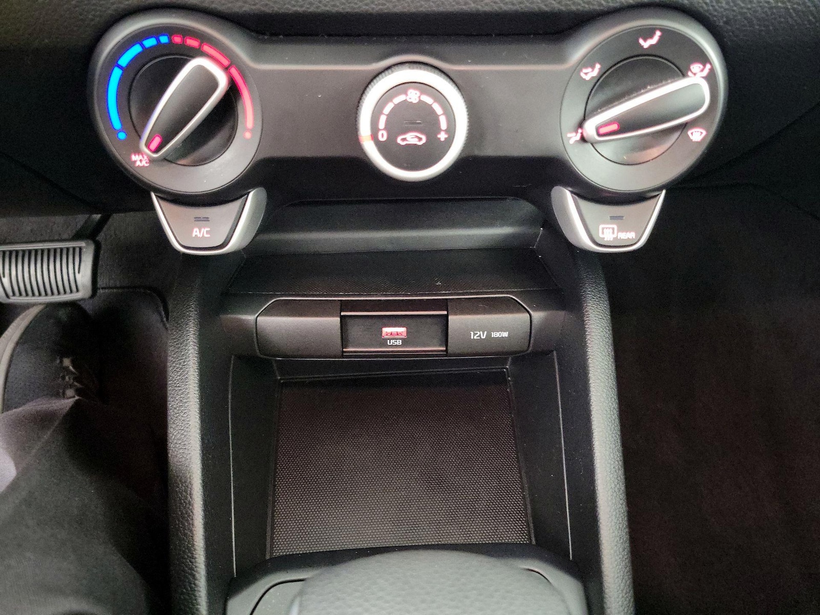 2021 Kia Rio S - Photo 17