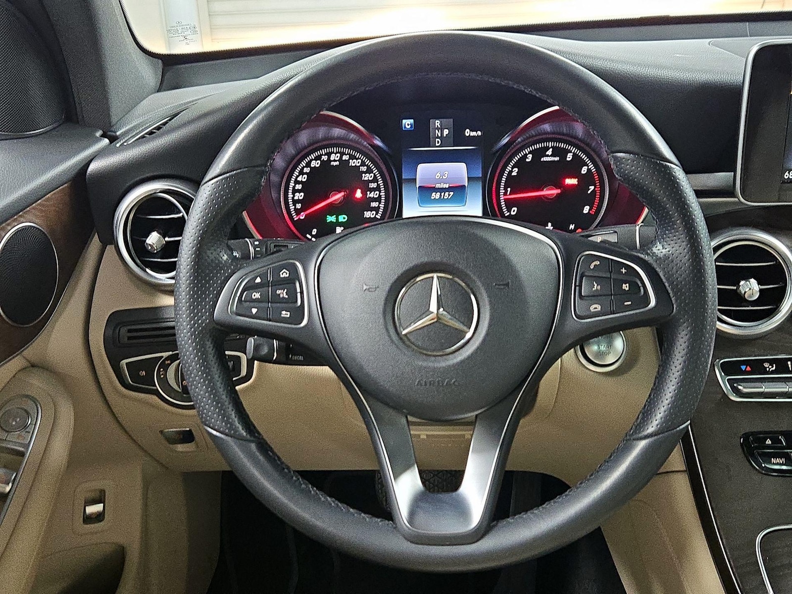 2018 Mercedes-Benz GLC GLC300 - Photo 11