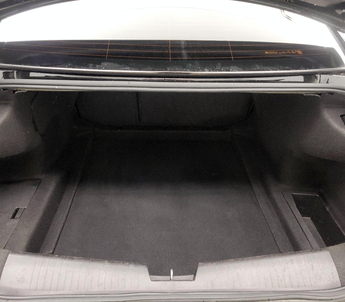 Trunk/Cargo (Seats Up)