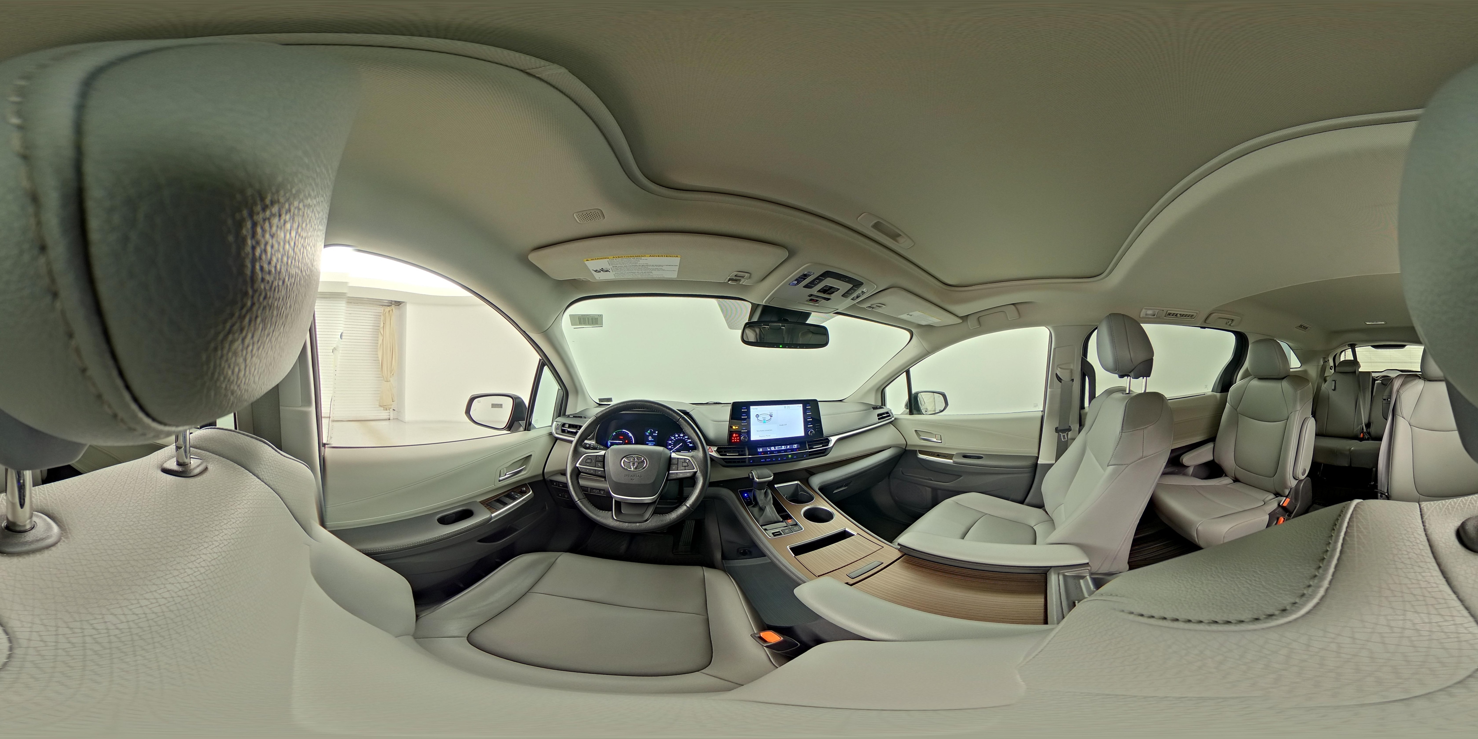 2022 Toyota Sienna XLE - Photo 29