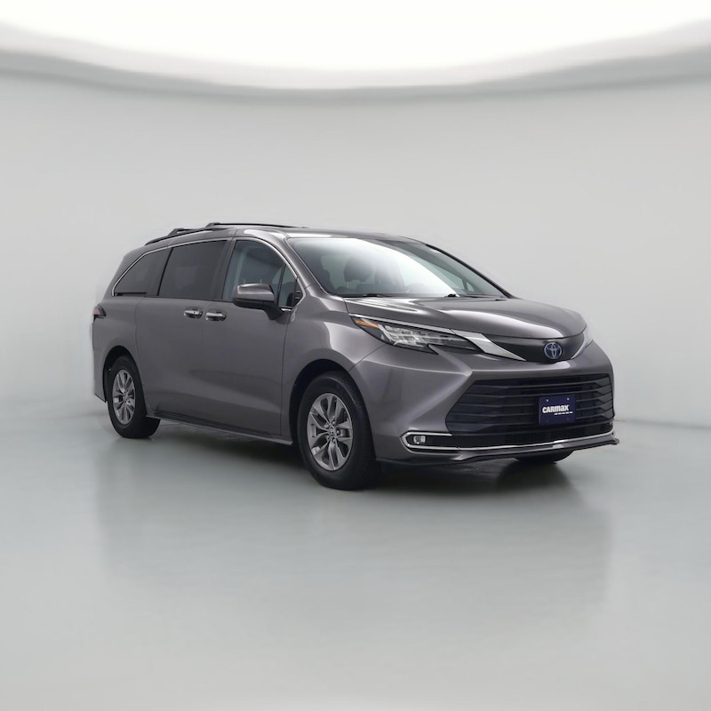 2022 Toyota Sienna Hybrid XLE