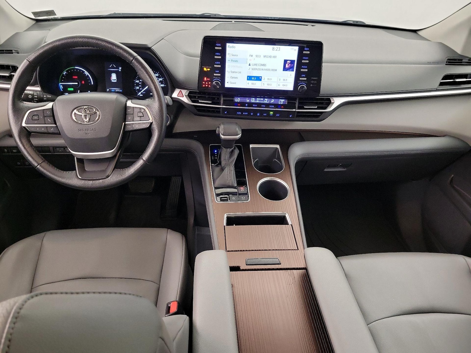2022 Toyota Sienna XLE - Photo 10