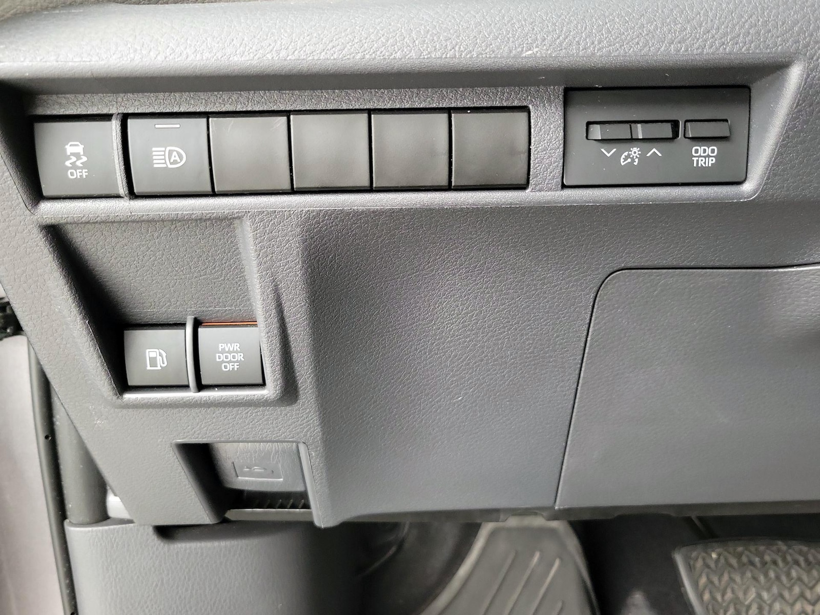 2022 Toyota Sienna XLE - Photo 14