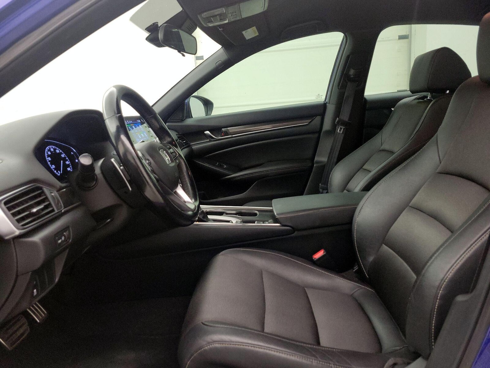 Power Seat(s) & Side Airbags