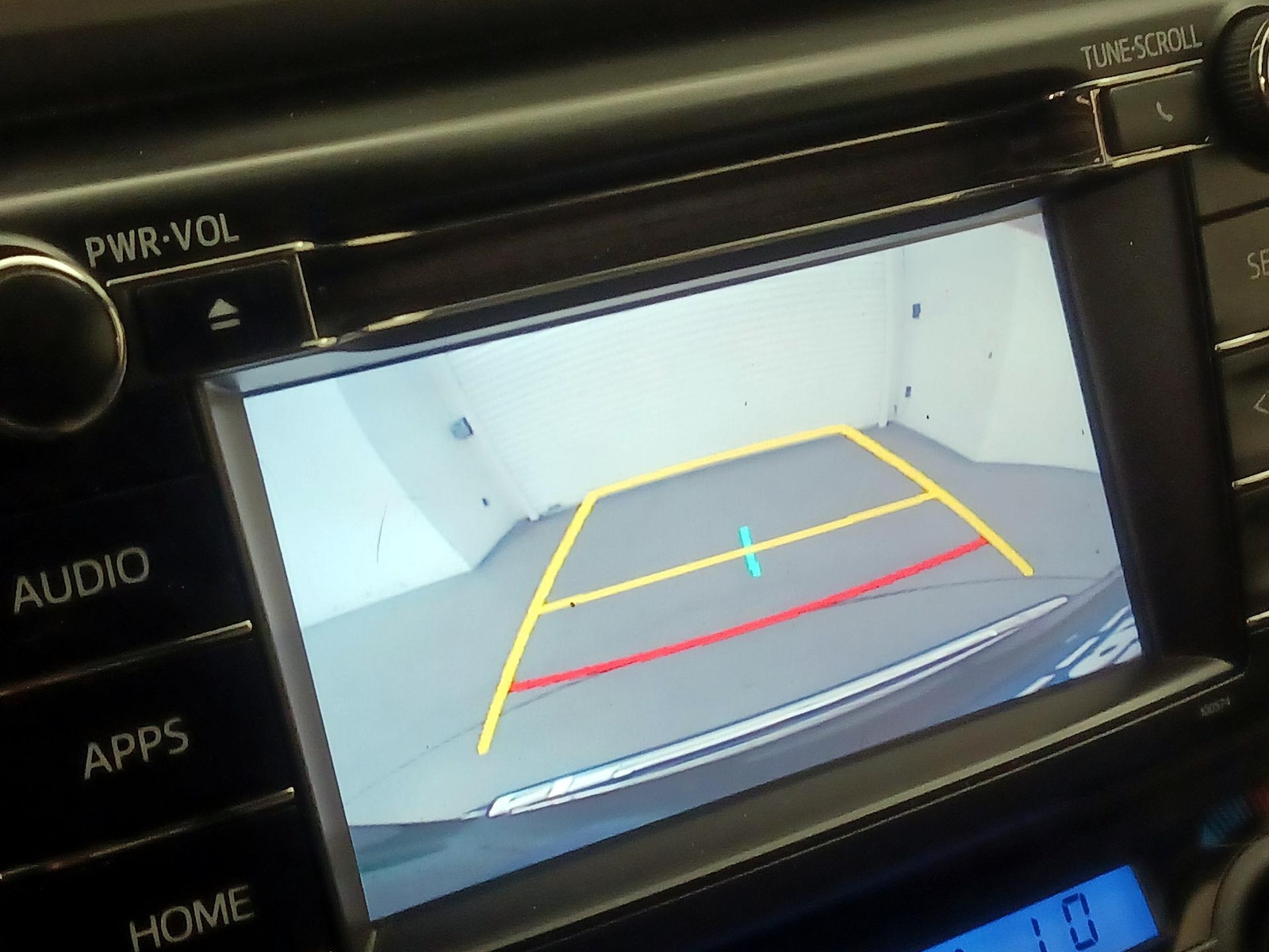 2018 Toyota RAV4 XLE - Photo 15