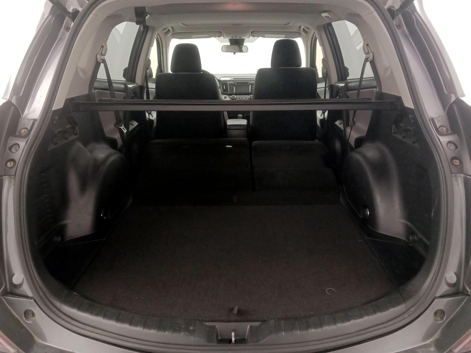 2018 Toyota RAV4 XLE - Photo 23