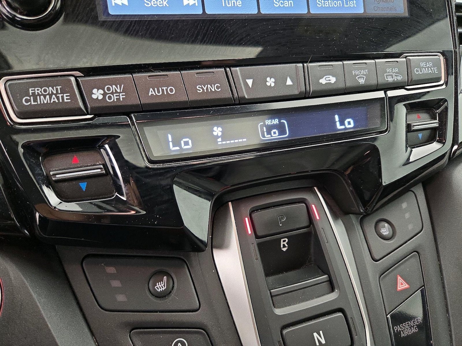 2019 Honda Odyssey Touring - Photo 18