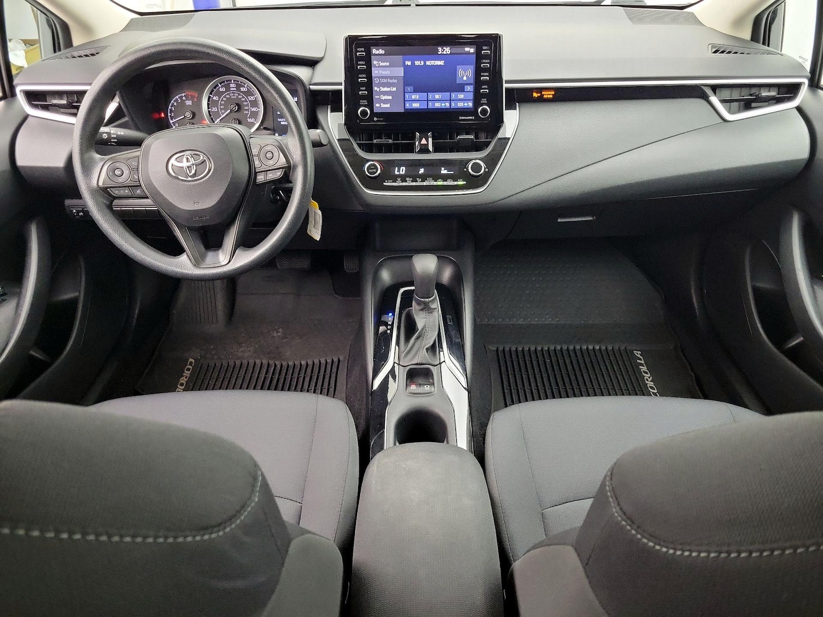 2021 Toyota Corolla LE - Photo 10
