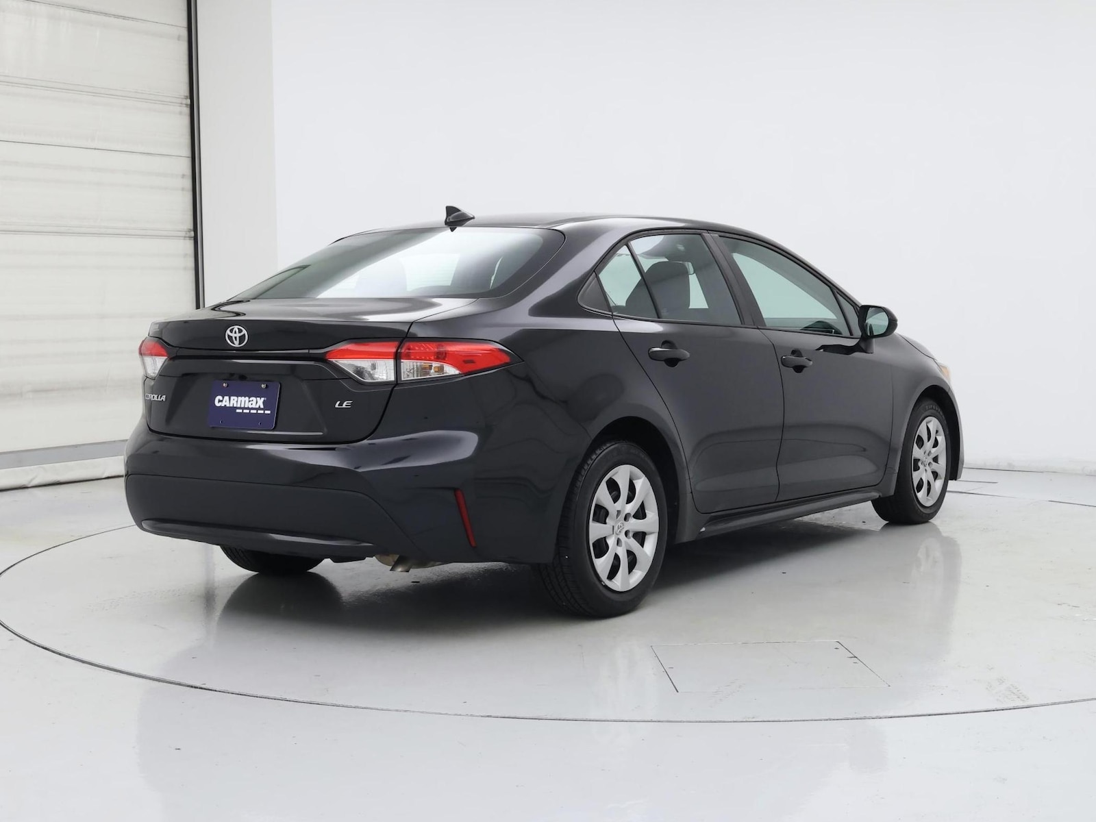 2021 Toyota Corolla LE - Photo 9