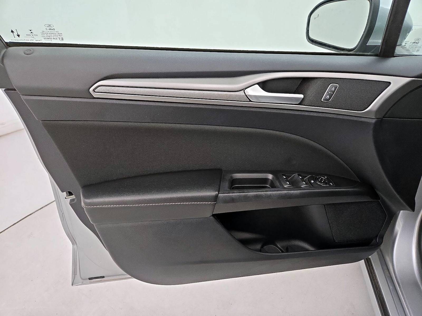 2020 Ford Fusion SE - Photo 13