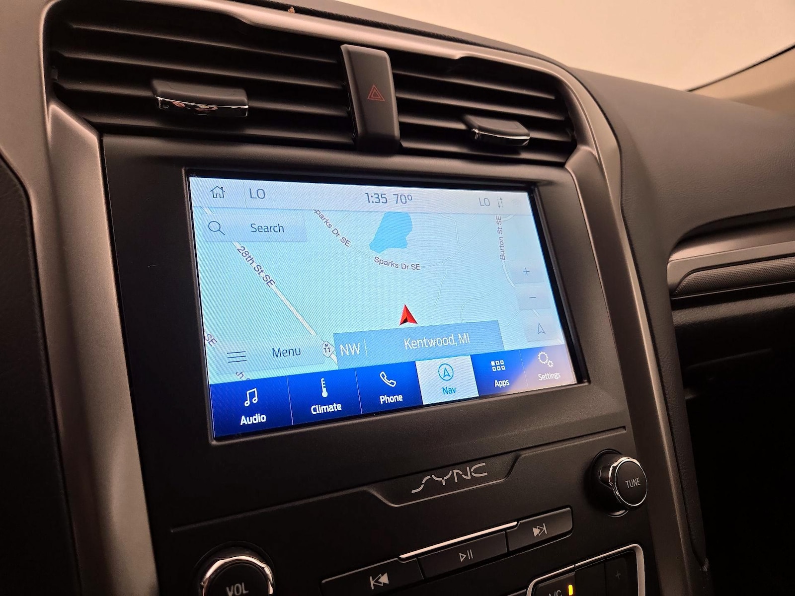 2020 Ford Fusion SE - Photo 15