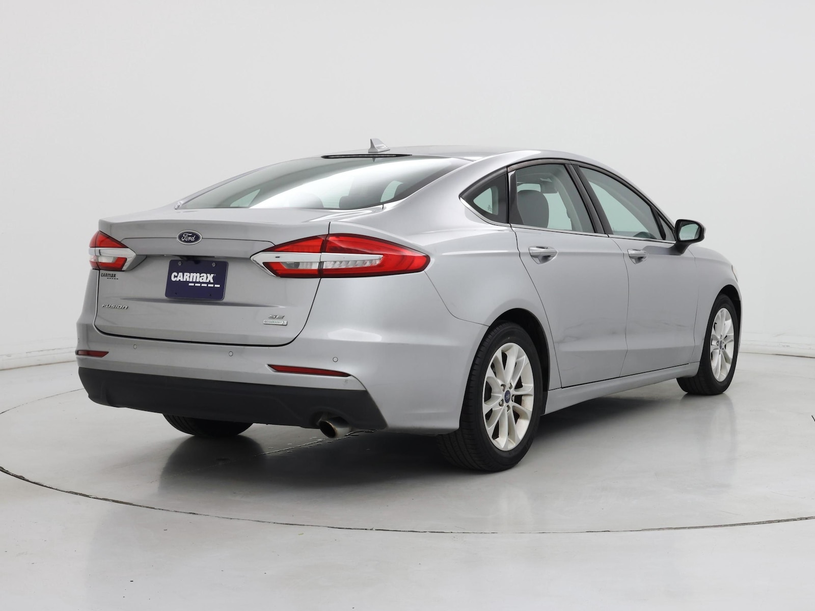 2020 Ford Fusion SE - Photo 9