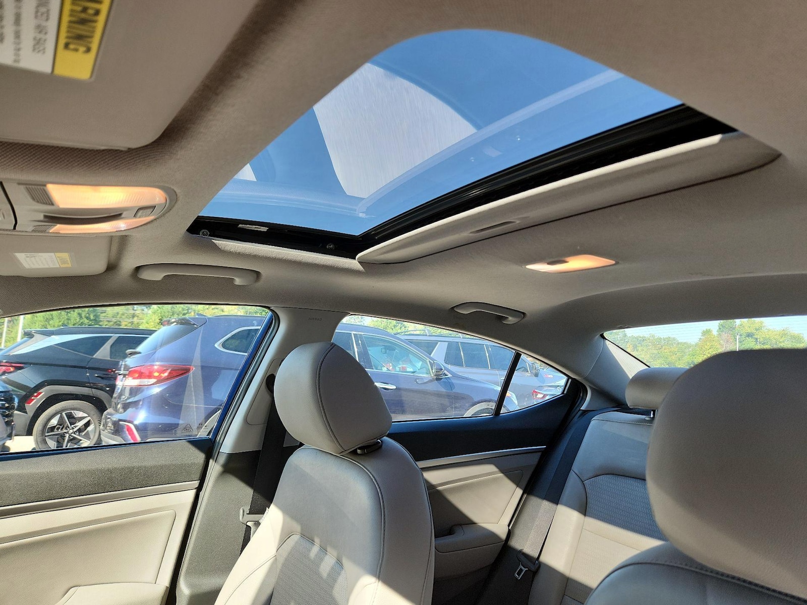 Sunroof(s) & Overhead Airbags