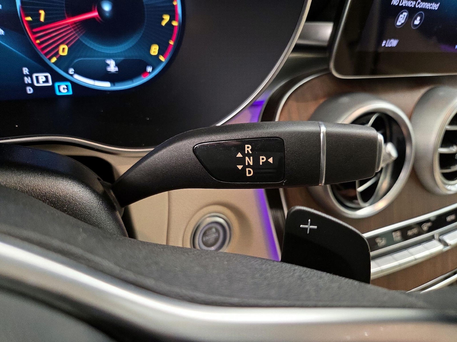 2021 Mercedes-Benz GLC GLC300 - Photo 19