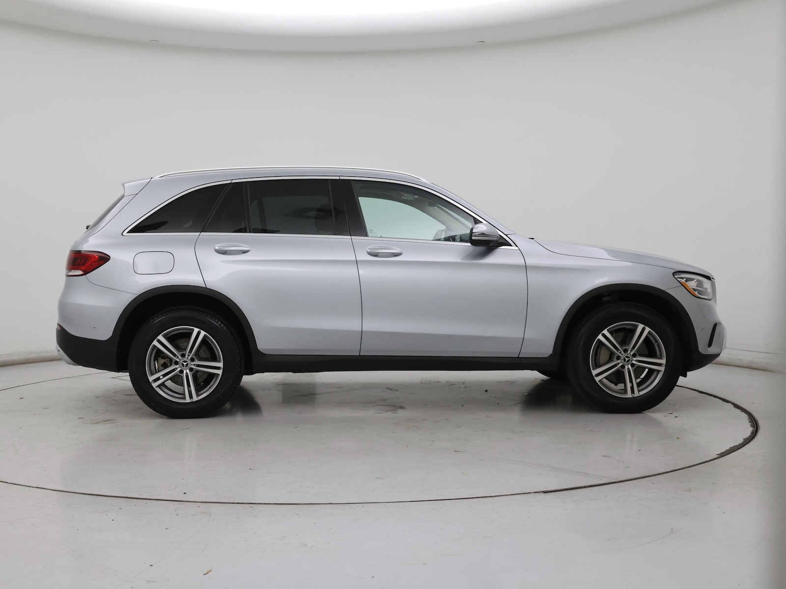 2021 Mercedes-Benz GLC GLC300 - Photo 8