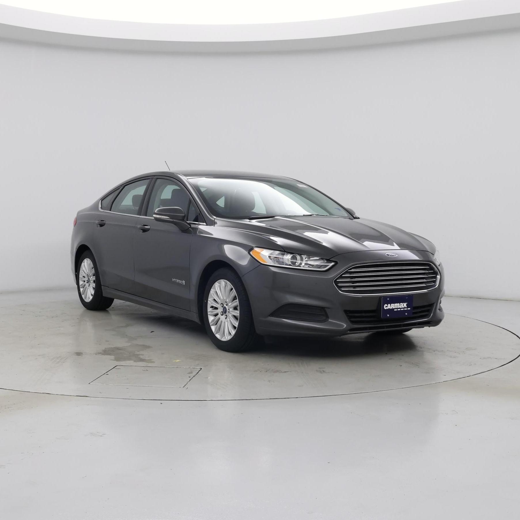 Gray 2016 Ford Fusion Hybrid Sedan Front-Wheel Drive Automatic
