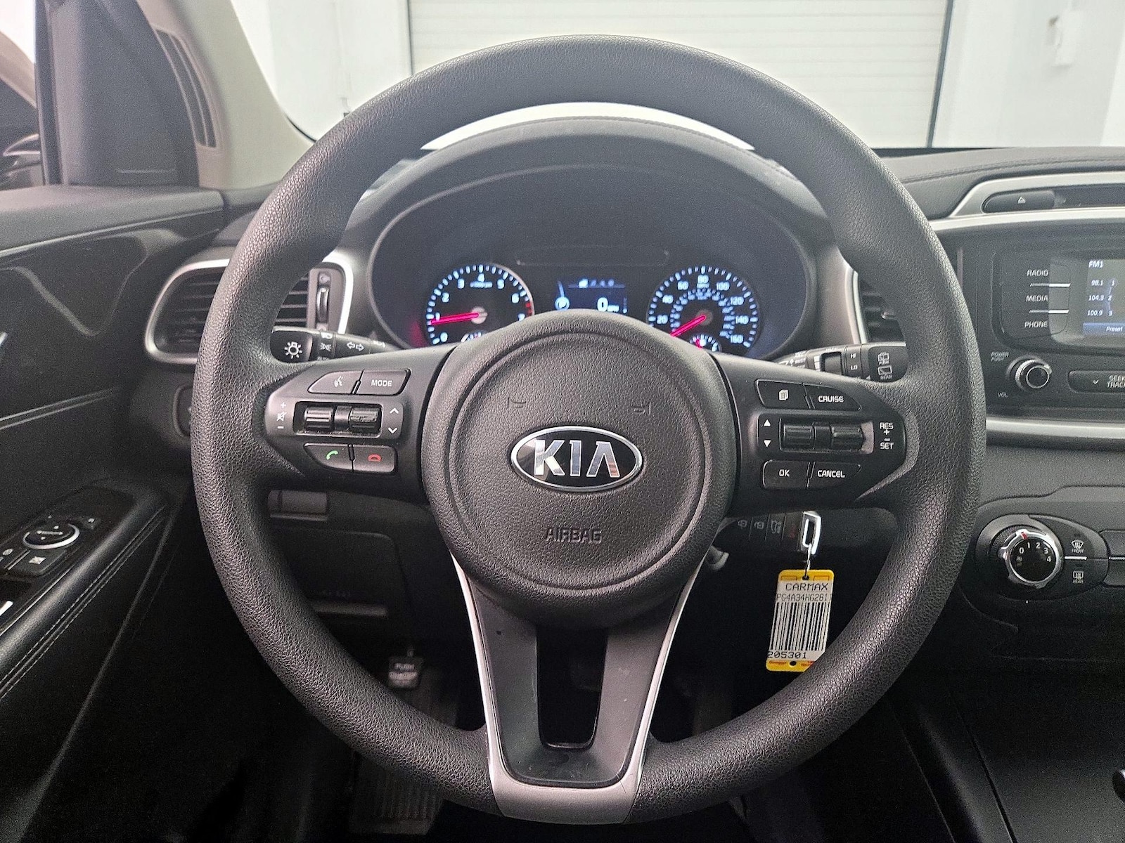 2017 Kia Sorento LX - Photo 11