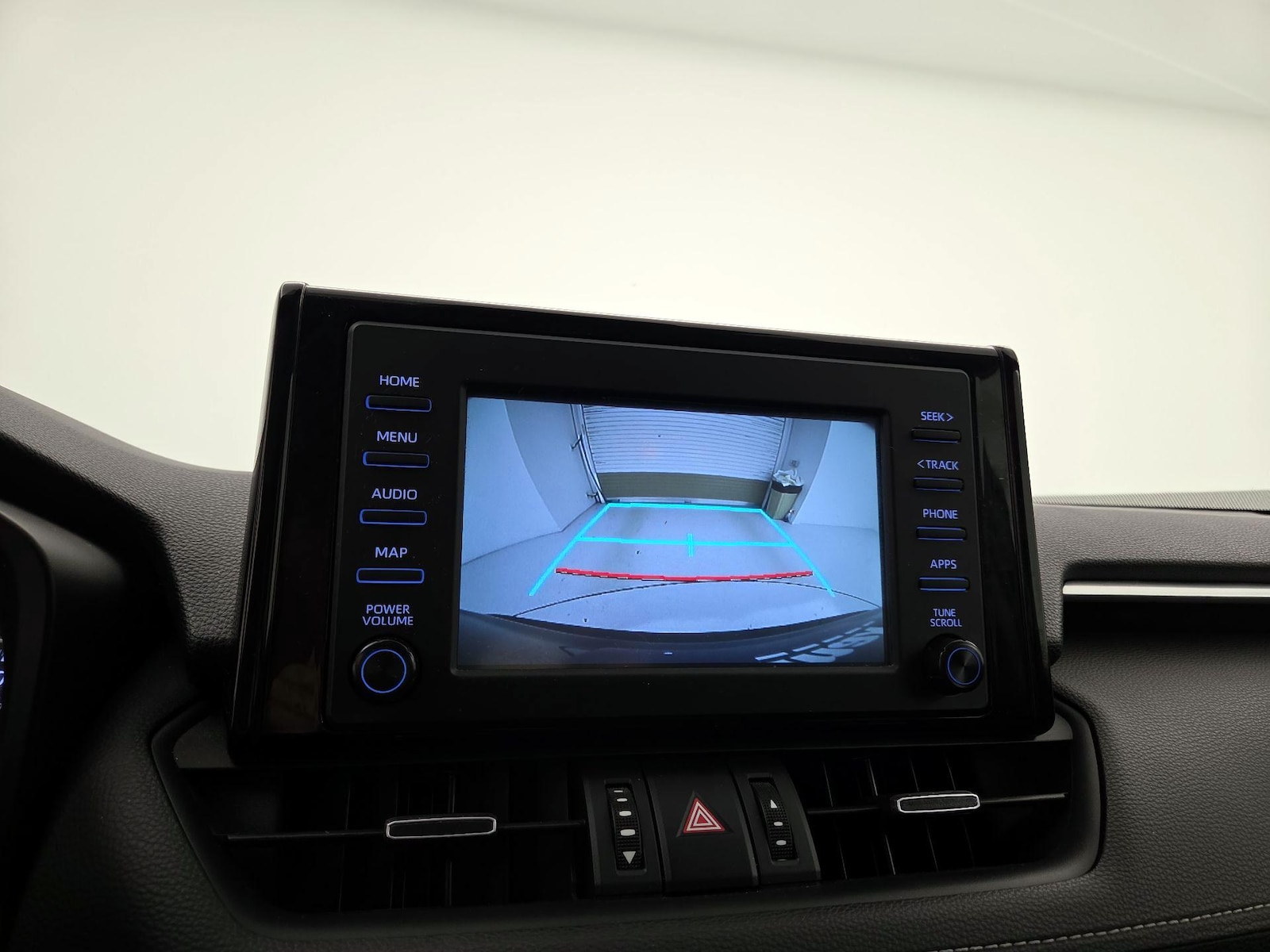 2019 Toyota RAV4 XLE Premium - Photo 15