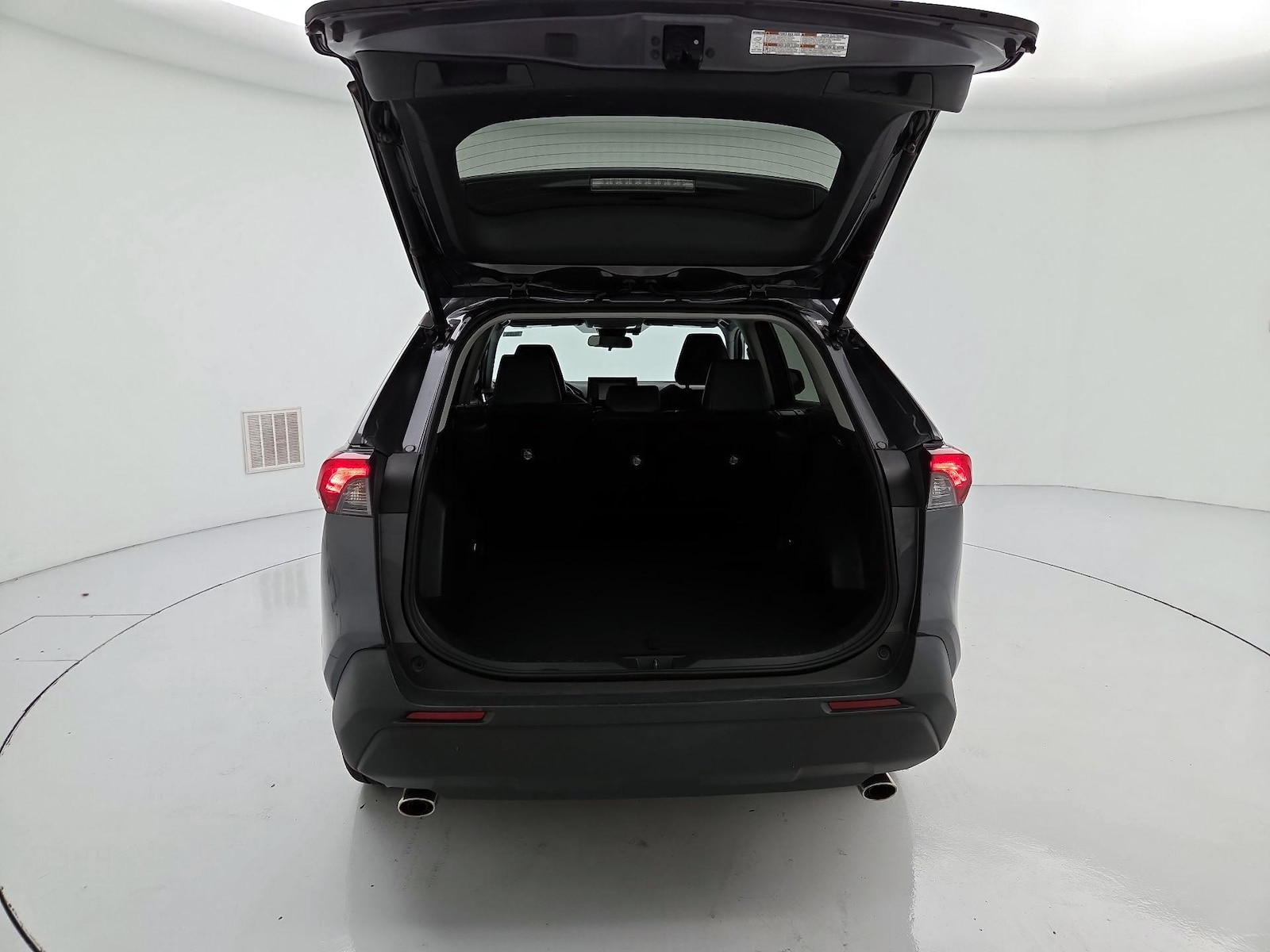 2019 Toyota RAV4 XLE Premium - Photo 22