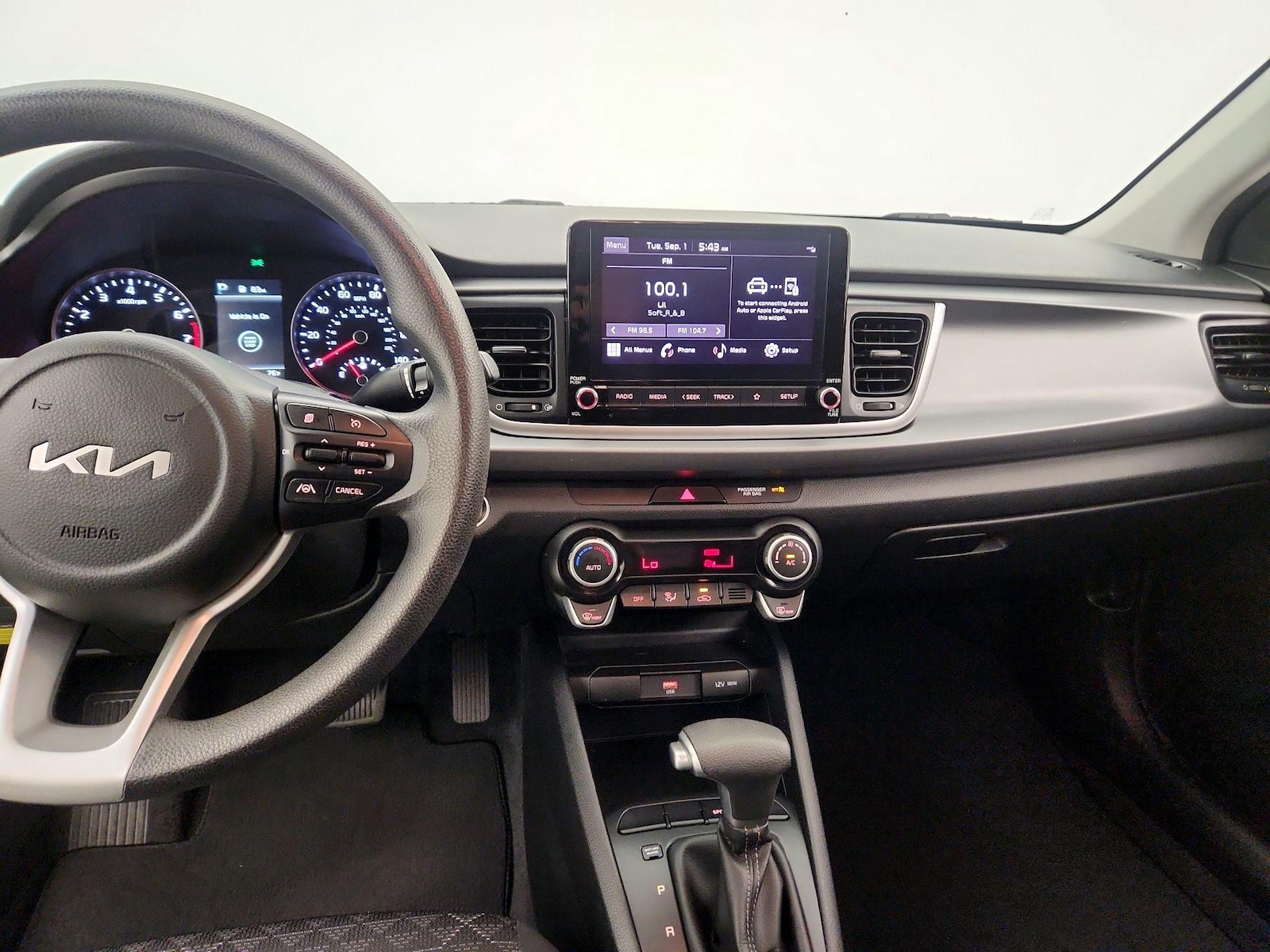 Apple CarPlay® & Android Auto™