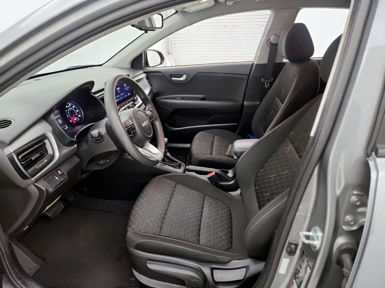 Power Seat(s) & Side Airbags