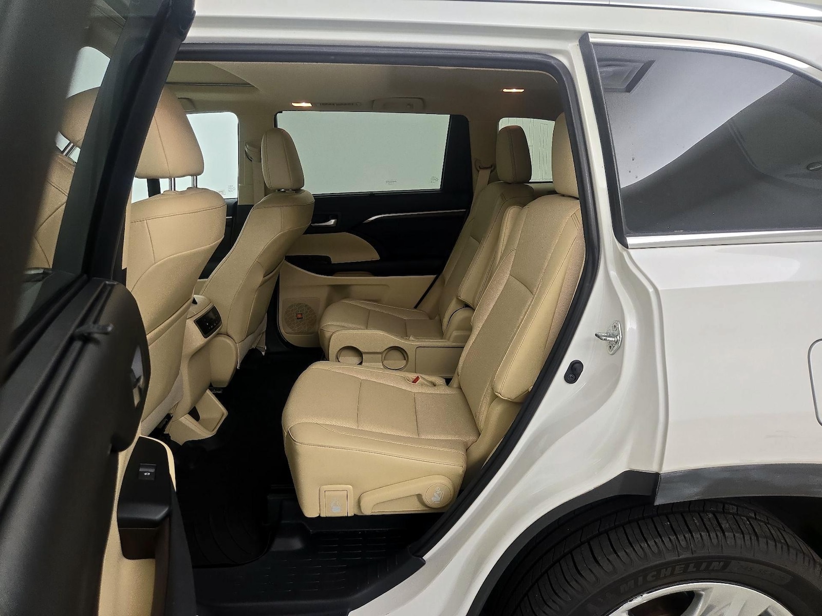 Rear Air Conditioning