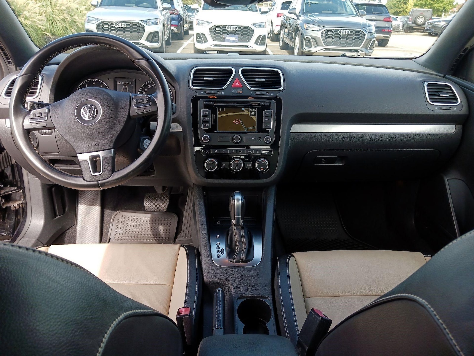 Photo 10