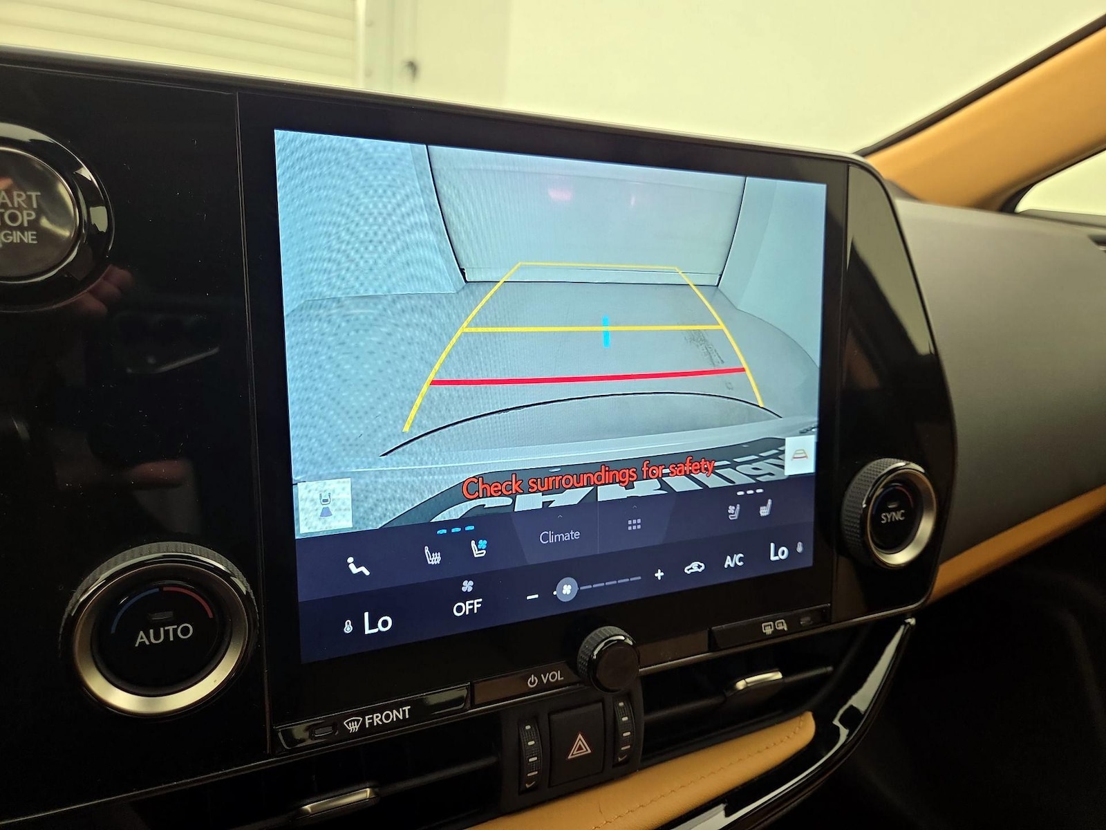 2025 Lexus NX 250 - Photo 15