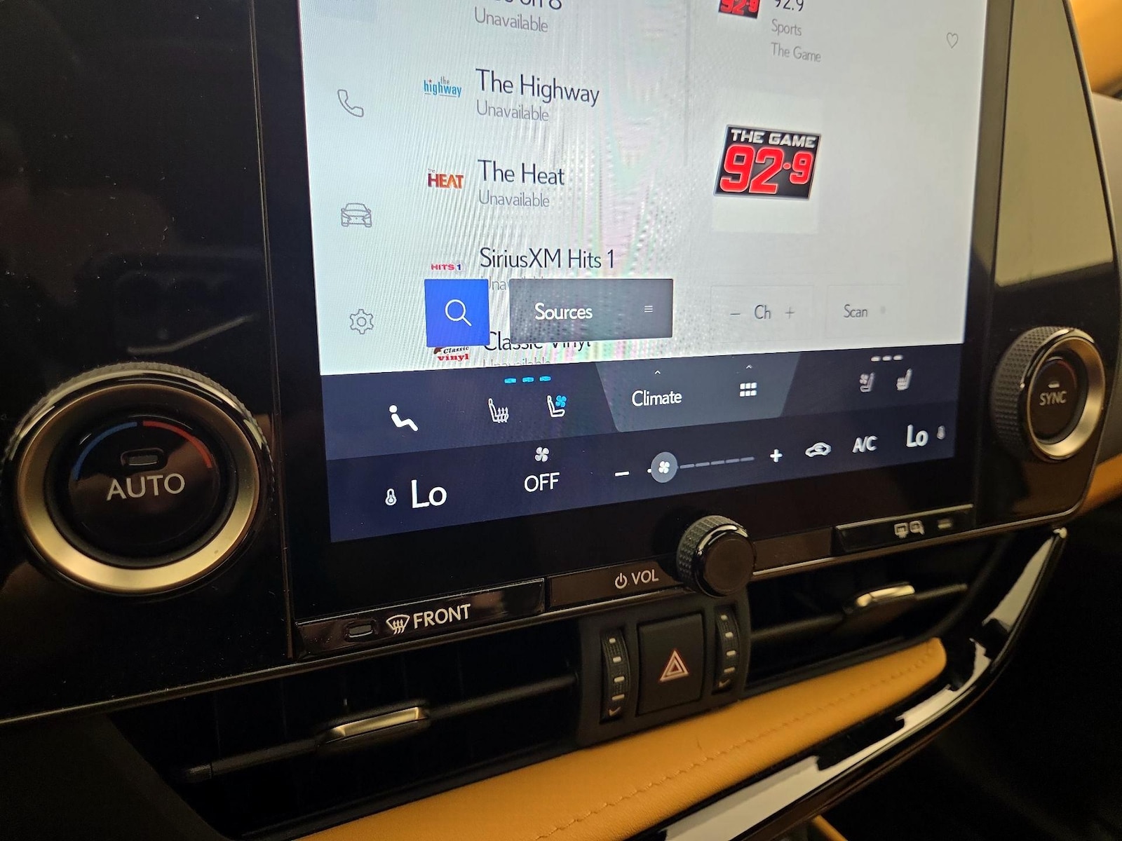 2025 Lexus NX 250 - Photo 17