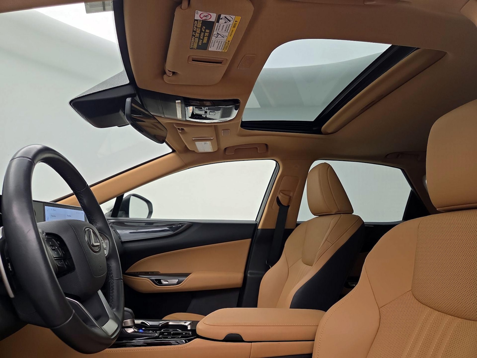 2025 Lexus NX 250 - Photo 20