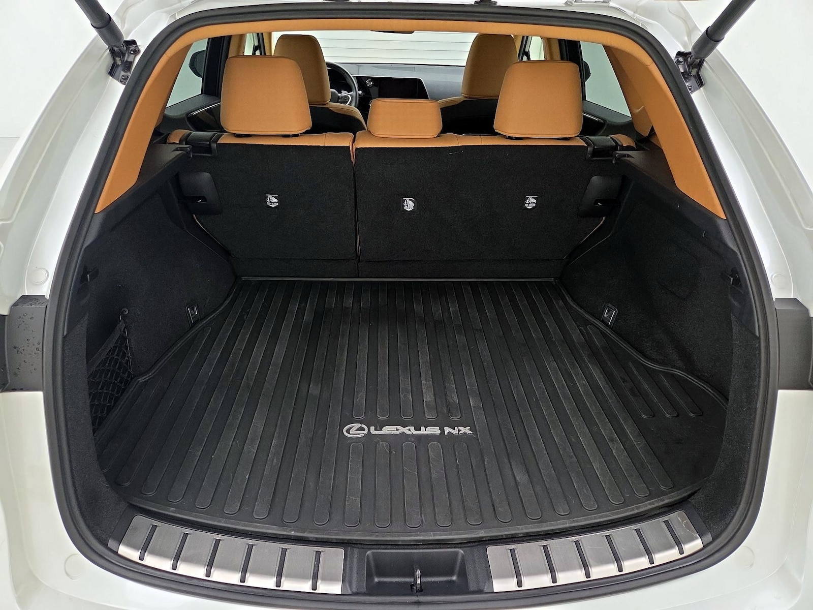 2025 Lexus NX 250 - Photo 22