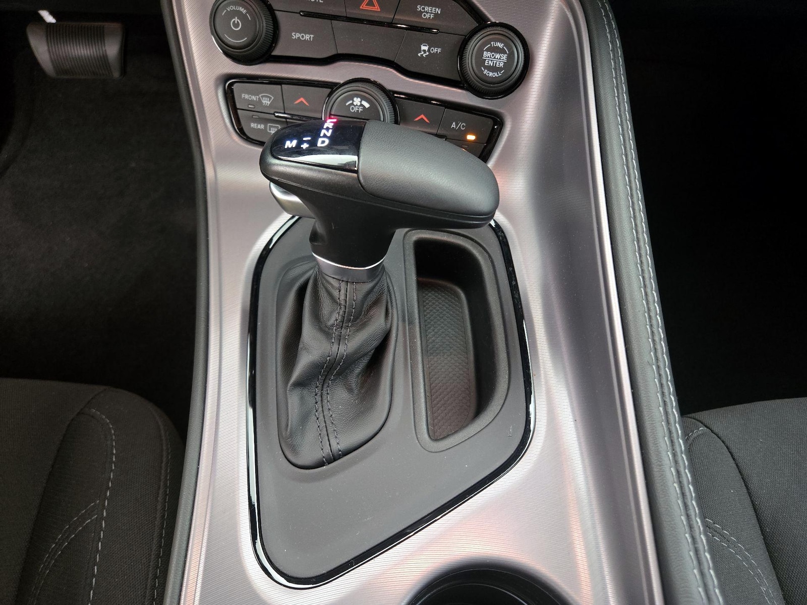 2023 Dodge Challenger SXT - Photo 18