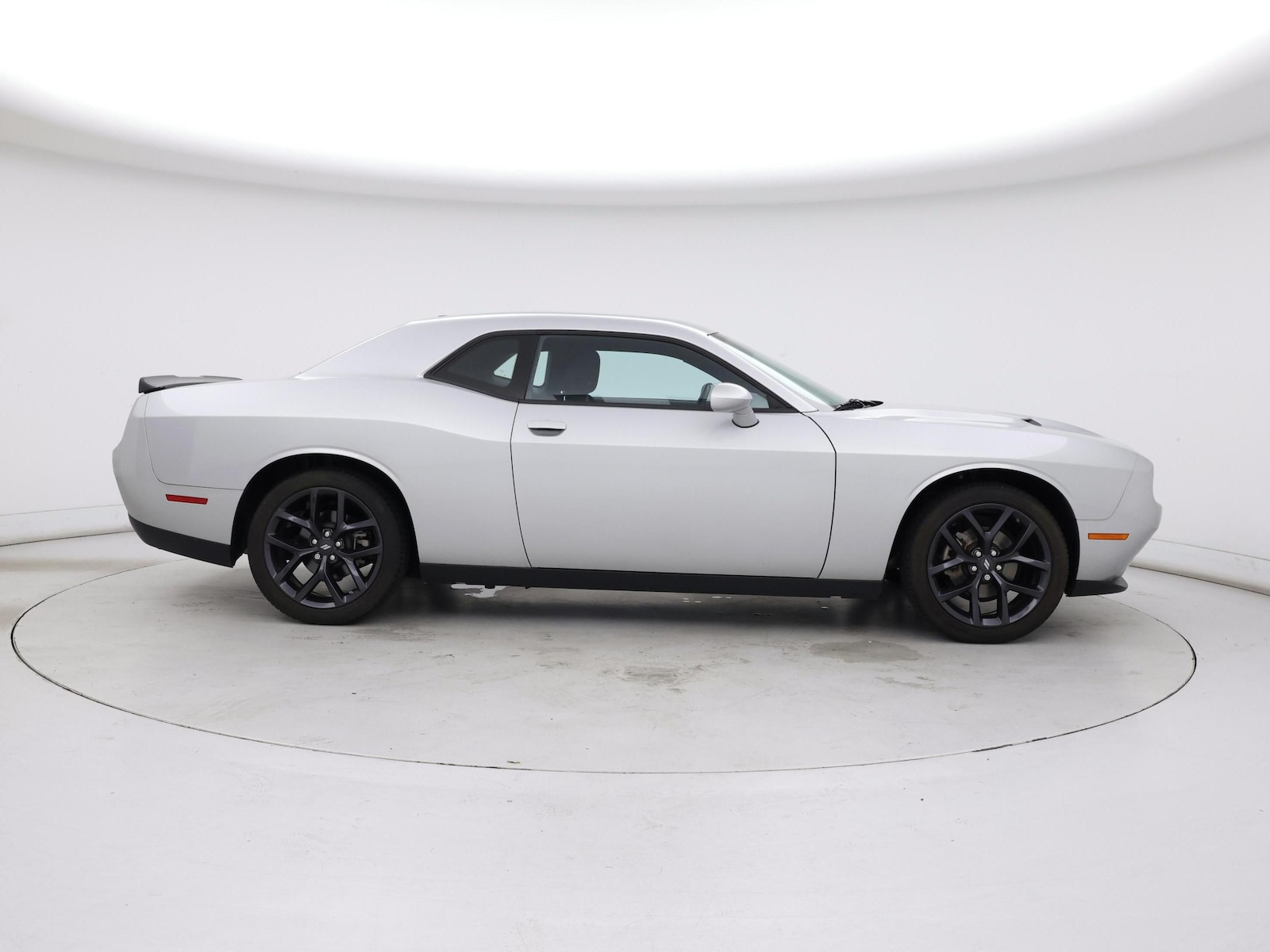 2023 Dodge Challenger SXT - Photo 8