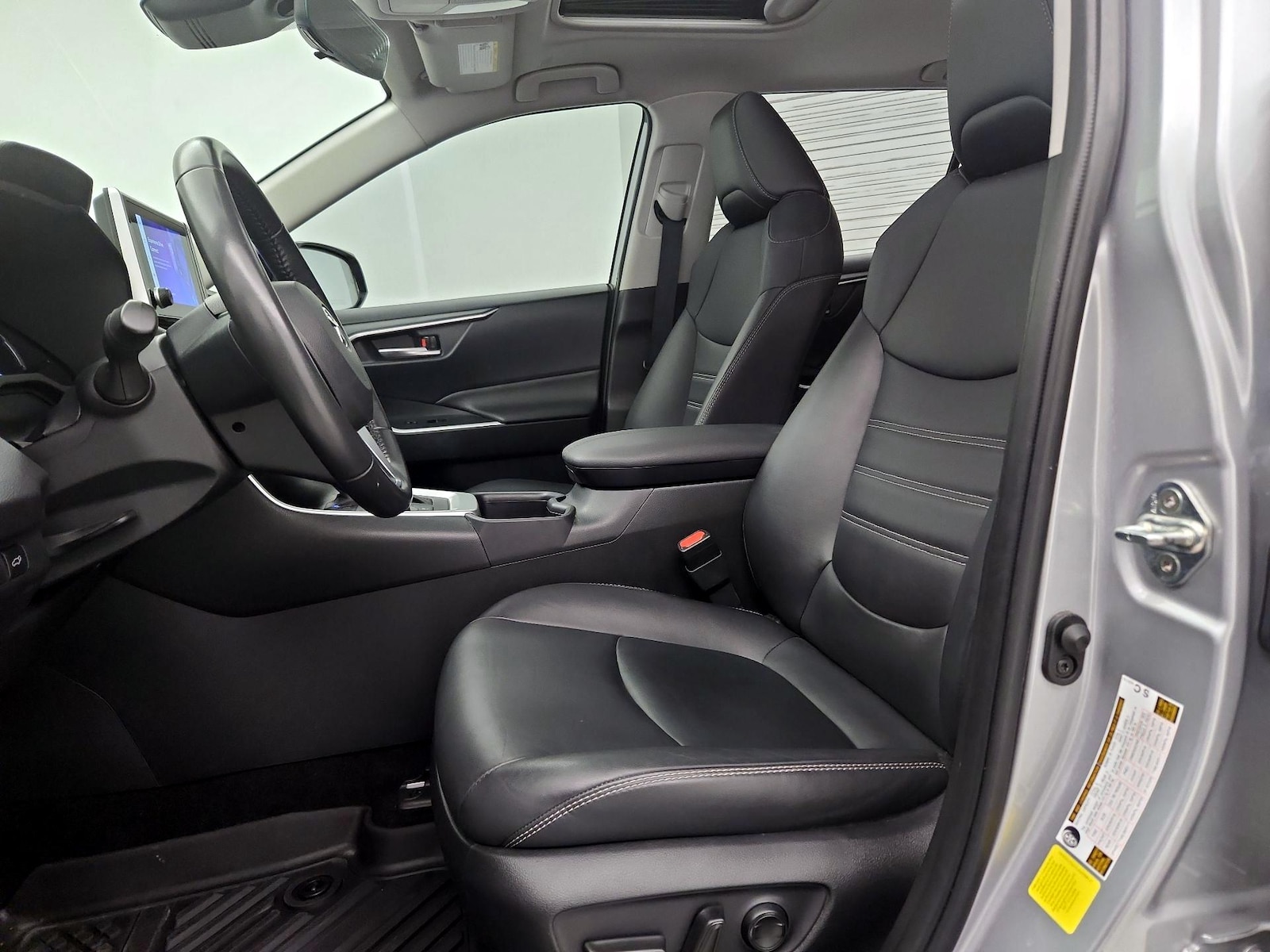 Power Seat(s) & Side Airbags