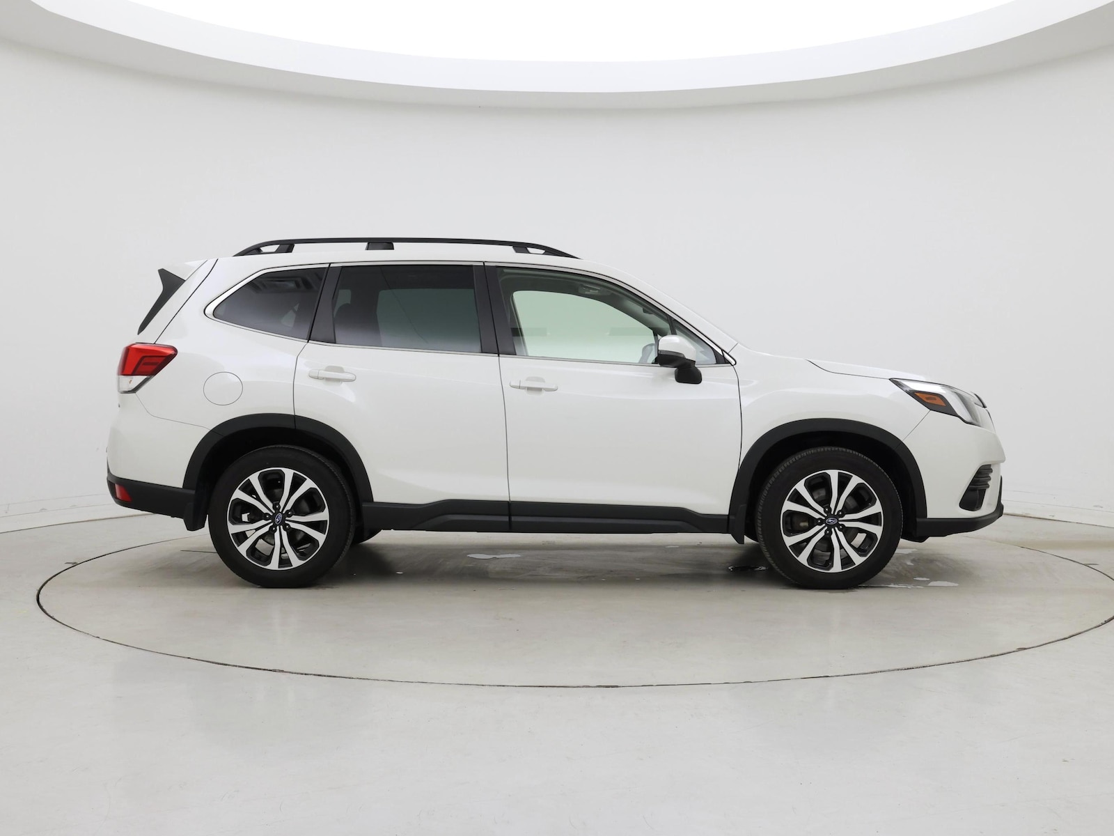 2023 Subaru Forester Limited - Photo 8