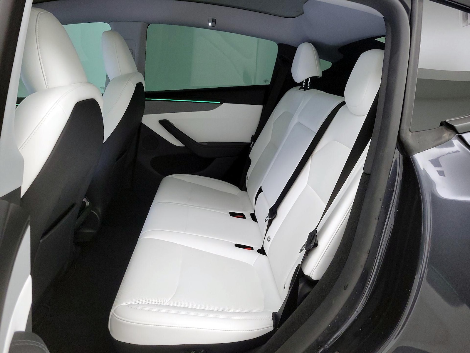 2026 Tesla Model Y Premium - Photo 20