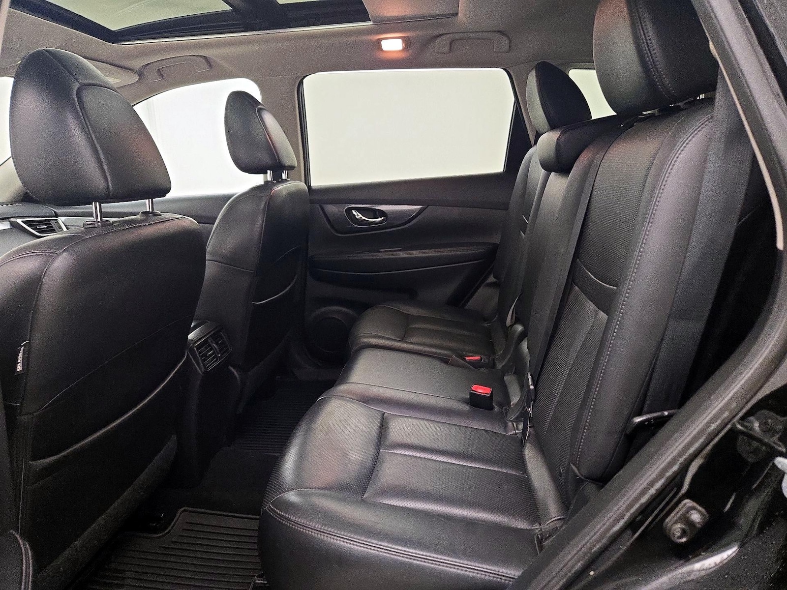 2015 Nissan Rogue SL - Photo 21