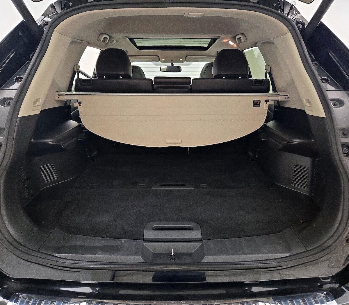 Trunk/Cargo (Seats Up)