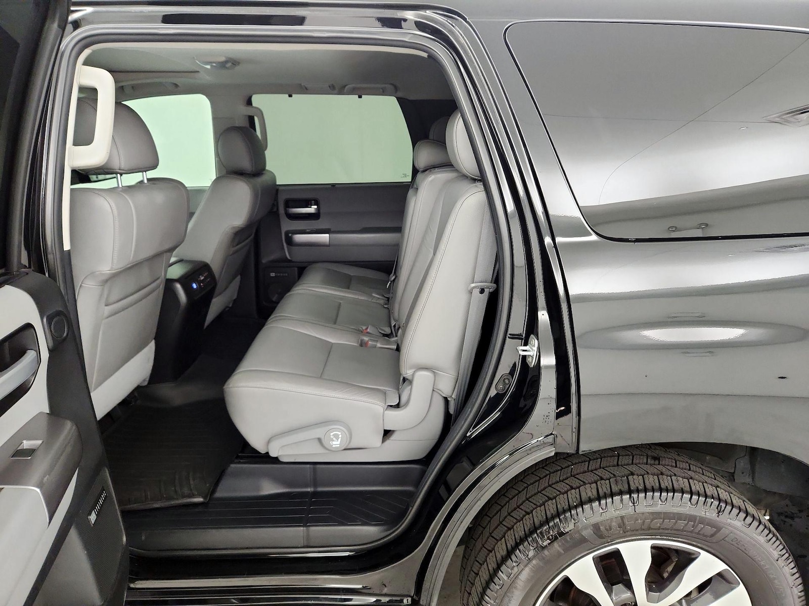 Rear Air Conditioning
