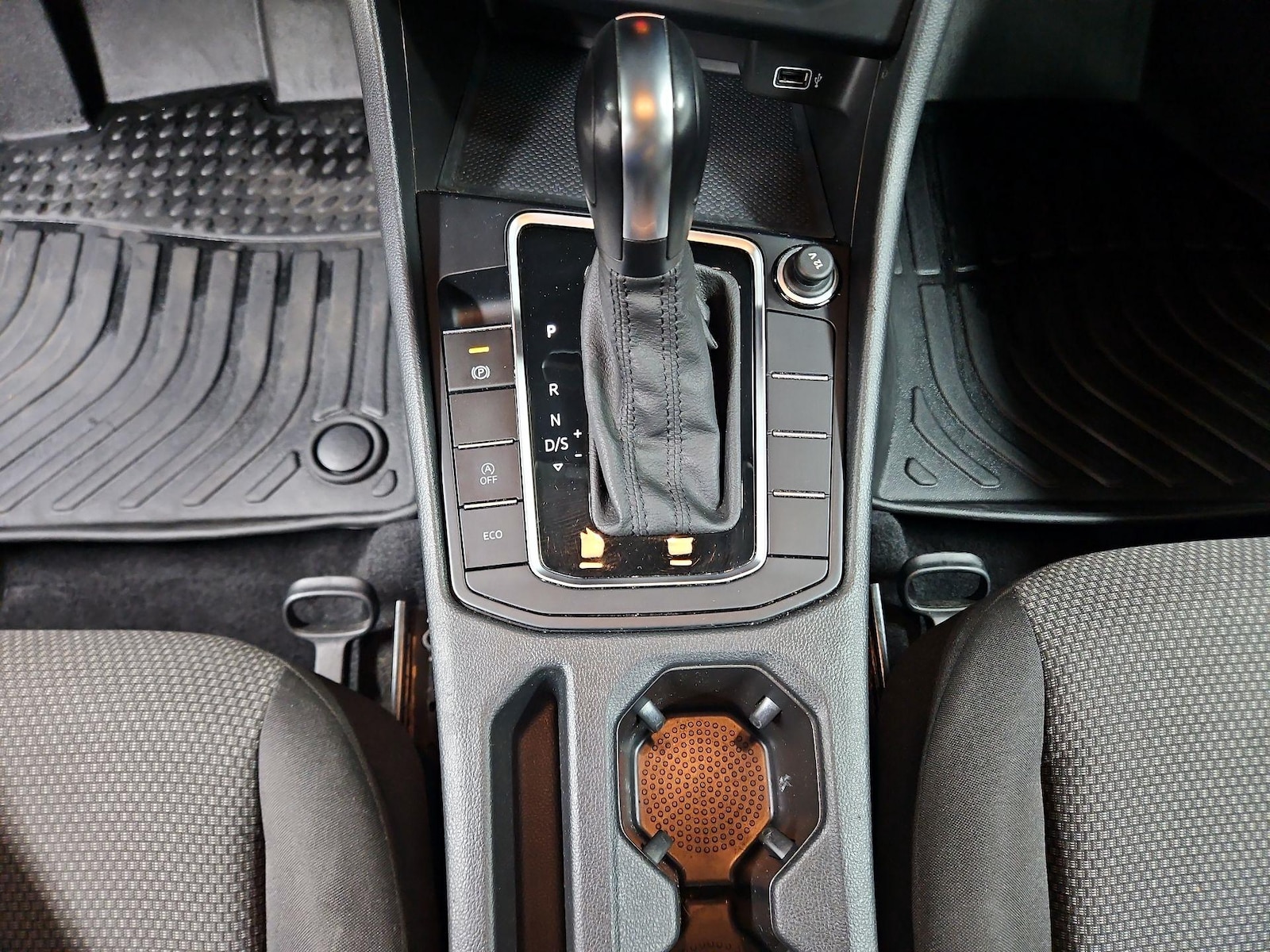 2019 Volkswagen Jetta SE - Photo 18