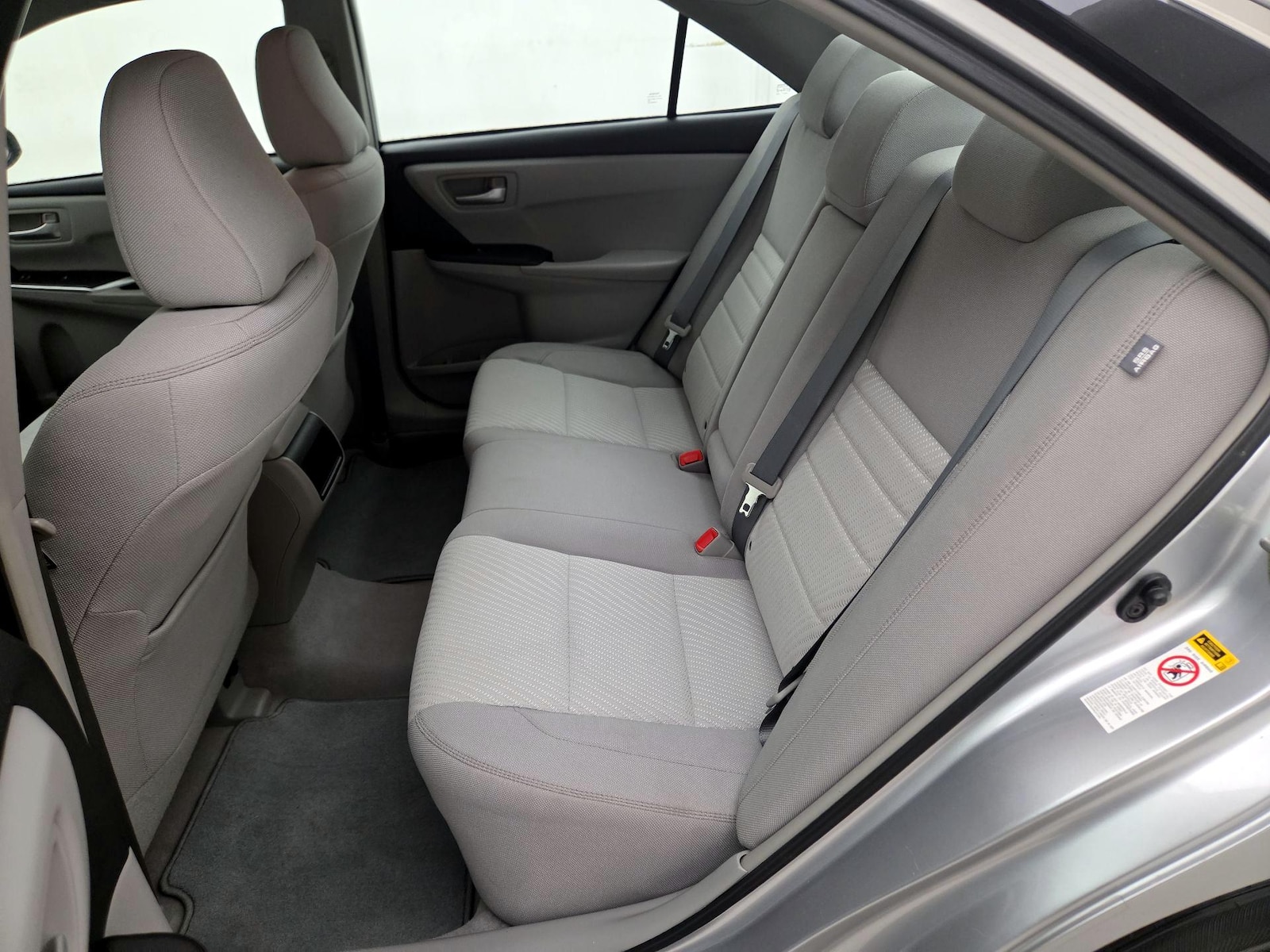 2015 Toyota Camry LE - Photo 20