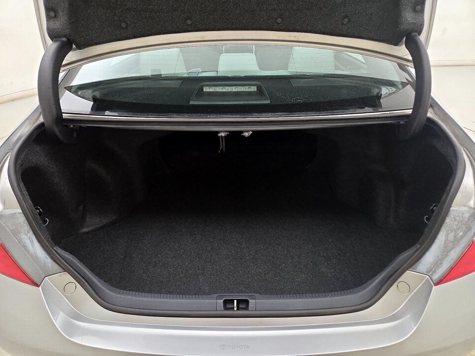 2015 Toyota Camry LE - Photo 21