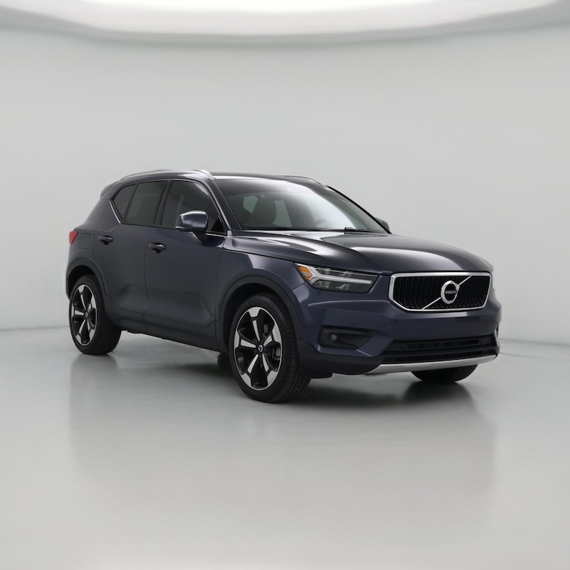 2022 Volvo XC40 T5 Momentum